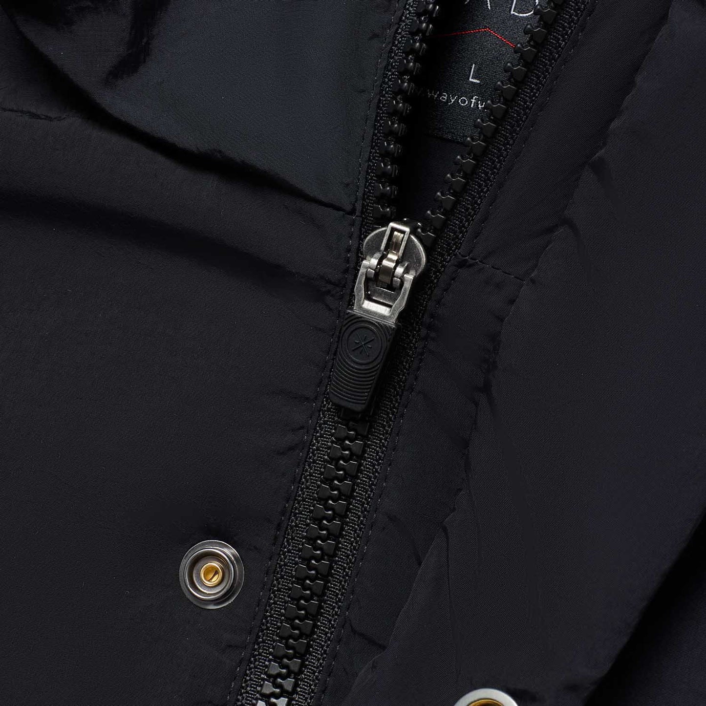 Unisex Jacke mit Kapuze Wade x Primaloft - schwarz - AJMT103-1