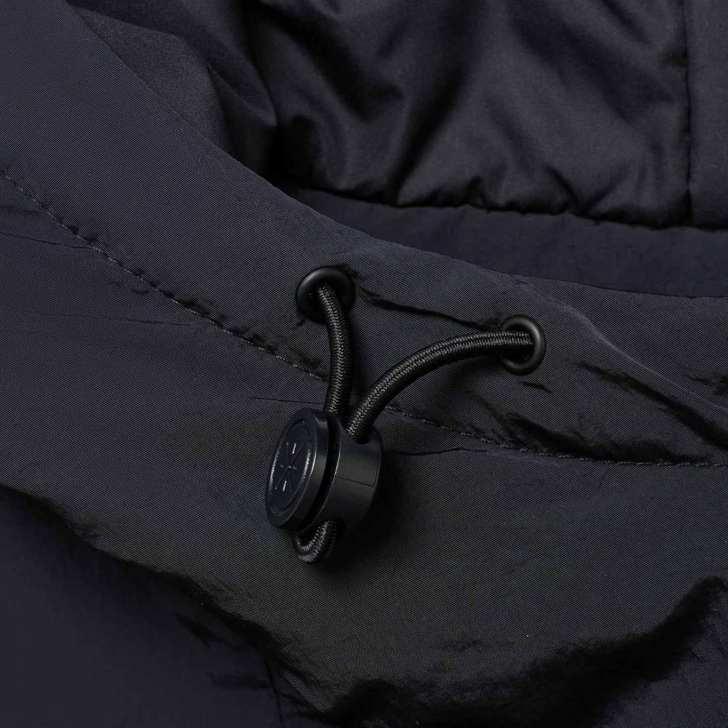 Unisex Jacke mit Kapuze Wade x Primaloft - schwarz - AJMT103-1